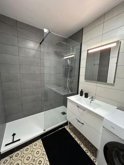 Apt Evreux 900M De La Gare Экстерьер фото