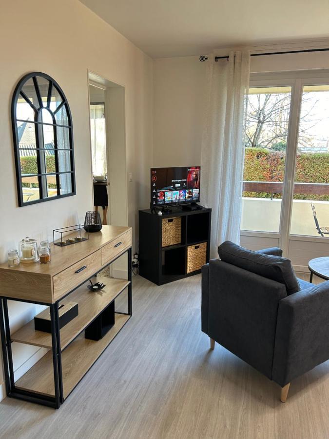 Apt Evreux 900M De La Gare Экстерьер фото